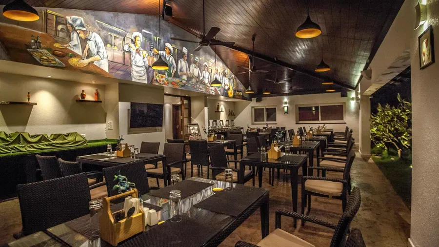 Restaurant Near Lalbagh